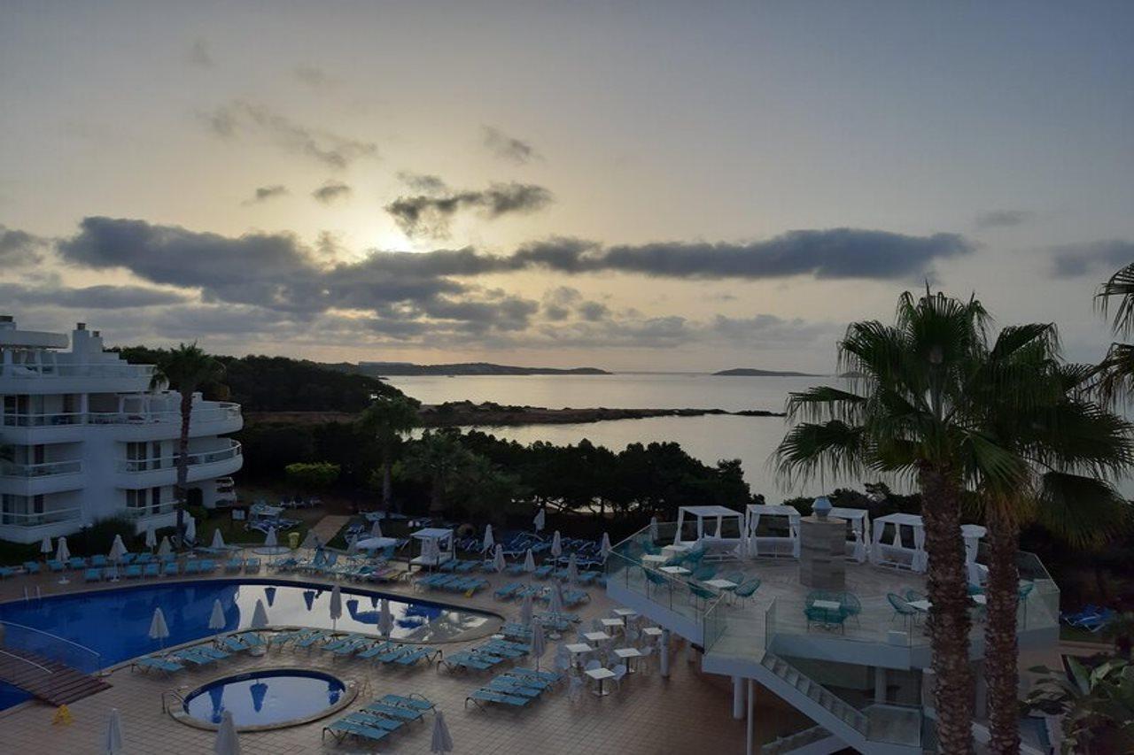Apart-hotel Tropic Garden Santa Eulária des Riu